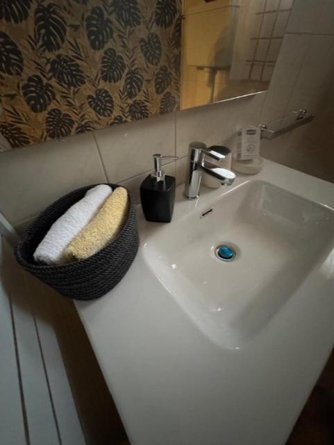 Nuevo Meldola Villa Luaran gambar